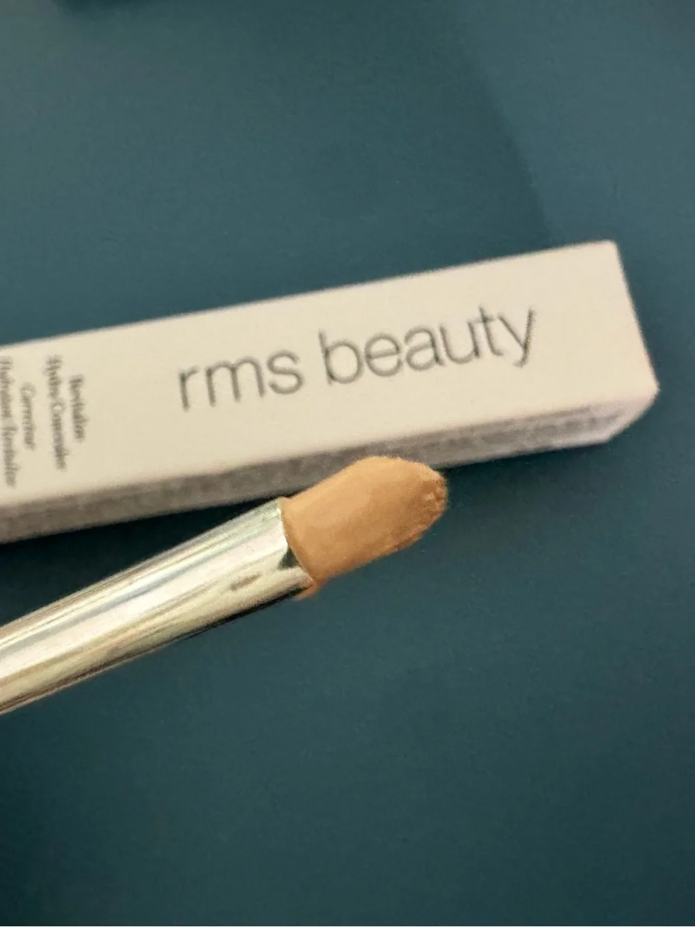 RMS Revitalize Hydra Concealer in WN04